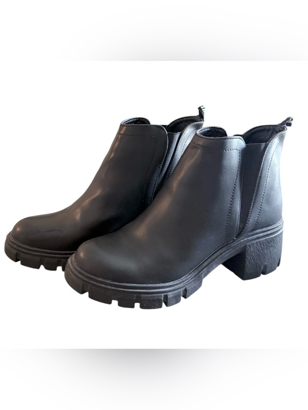 True Religion Chelsea style faux leather women’s 10 black slip on Ankle Boots